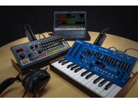 <b>Roland WM-1D Dongle MIDI Sem fios Wireless</b> <b>Roland WM-1D Dongle MIDI Sem fios Wireless</b>