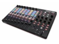 akai-apc-40-mkii_5975be7dd63d6.jpg