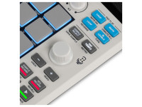 akai-professional-mpc-sample-standalone-sequencer_69ce4c85108c5.jpg