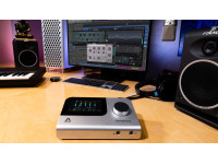 apogee-symphony-desktop-b-stock_6414fbd967c8c.jpg