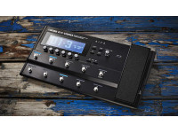 <b>BOSS GT-1000 Pedaleira Multi-efeitos guitarra baixo + Bolsa transporte almofadada BOSS CB-ME80</b>