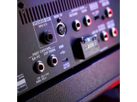 <b>BOSS KATANA HEAD GEN 3 Cabeça 100W inclui altifalante 5-polegadas incorporada</b>