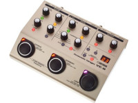 Processadores para vocalistas <b>BOSS VE-8 ACOUSTIC SINGER</b> Processador Voz + Canais VOCAL/GUITAR com HARMONY