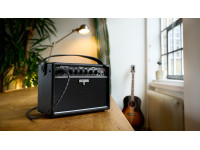 <b>Coluna Bluetooth BOSS KATANA MINI X Combo Portátil Guitarra Elétrica Baixo Acústica 10W Multi-FX Bateria Interna porta USB BEST-SELLER</b>