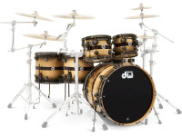 <b>DW COLLECTOR'S Exotic 333 Candy Black Burst Sycamore Ziricote LIMITED EDITION</b> - Batería DW Collectors Exotic 333 de 6 piezas Candy Black Burst Sycamore Ziricote, Egitana tiene 1 de 15 ejemplares producidos para todo el mundo, Impresionantes chapas de sicomoro italiano c...