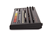behringer-rd-8-rhythm-designer_6061d2b98d937.jpg