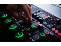 boss-rc-505-mkii-faders-e-controlos-dedicados-por-pista_62728f3052080.jpg