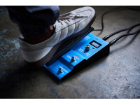 <b>BOSS XS-100 POLY SHIFTER + Visor LCD + Pedal Expressão</b>