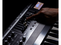 <b>PACK ELECTRIC ORGAN Roland VR-09B + SACO TRANSPORTE ALMOFADADO ROLAND CB-B61</b>