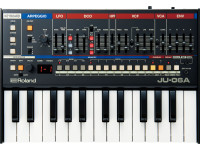 <b>PACK ICONIC SYNTH Roland JU-06A + KEYBOARD ROLAND K-25M</b>