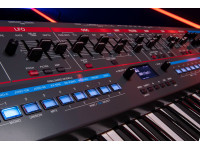 <b>Roland JUNO-X Sintetizador Polifónico Programável com porta USB e Bluetooth BEST-SELLER</b>