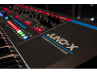 <b>Roland JUNO-X Sintetizador Polifónico Programável com porta USB e Bluetooth BEST-SELLER</b>