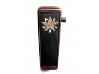 dunlop-jc95-jerry-cantrel-wah_5b3b85052ef24.jpg