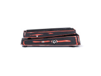 dunlop-slash-classic-wah_62066c8bacb4d.jpg