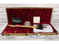 fender-70th-anniv-esquire-wbl_5fbfcefe74312.jpg