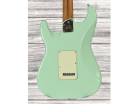 fender-american-ultra-stratocaster-maple-fingerboard-surf-green_66794ae144507.jpg