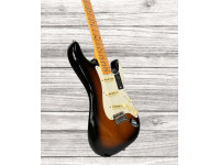 fender-american-vintage-ii-1957-maple-fingerboard-2-color-sunburst_64187a3503714.jpg