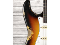 fender-custom-shop-67-stratocaster-heavy-relic-faded-aged-3-colour-sunburst_609d547590da2.jpg