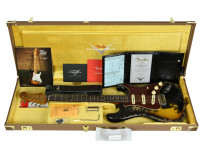 fender-custom-shop-limited-edition-60-stratocaster-super-heavy-relic-black-over-two-color-sunburst_66bf518aa8068.jpg
