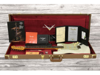 fender-custom-shop-stratocaster-journeyman-relic-aged-olympic-white_6aa1161546388.jpg