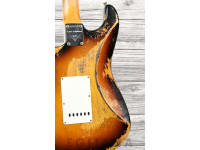fender-limited-edition-roasted-61-super-heavy-relic-flat-lam-rosewood-fingerboard-aged-3-color-sunburst_63d7d48233cc2.jpg