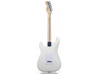 fender-squier-bullet-strat-tremolo-hss-il-arctic-white_6037d55133014.jpg