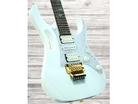 ibanez-steve-vai-signature-jem7v-white_5ecc00a0396e1.jpg