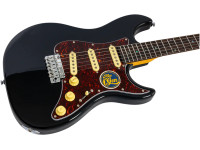 larry-carlton-s7-bk-new-gen_69ce840dafaa4.jpg