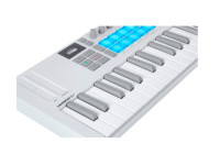 novation-launchkey-mini-37-mk4-wh_6920868b5fcf1.jpg