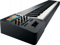 roland-a-88mkii-midi-controller_5eeddee2db0d1.jpg