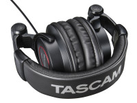 tascam-th-11_69de05323d03e.jpg